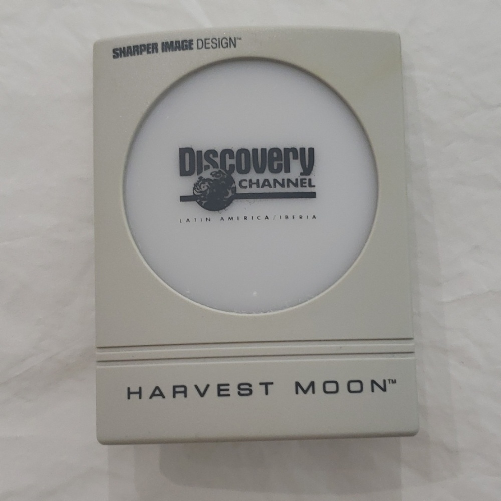 Discovery Channel Harvest Moon Nighlight *FREE